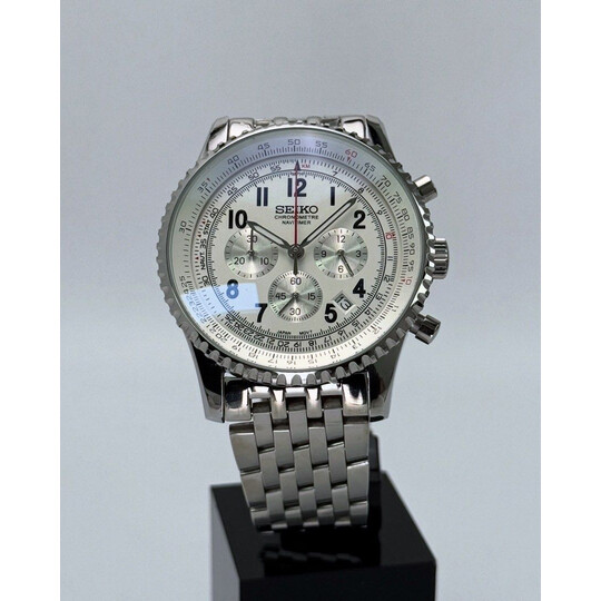 Custom Seiko Mod •  White Navitimer Quartz • 47mm
